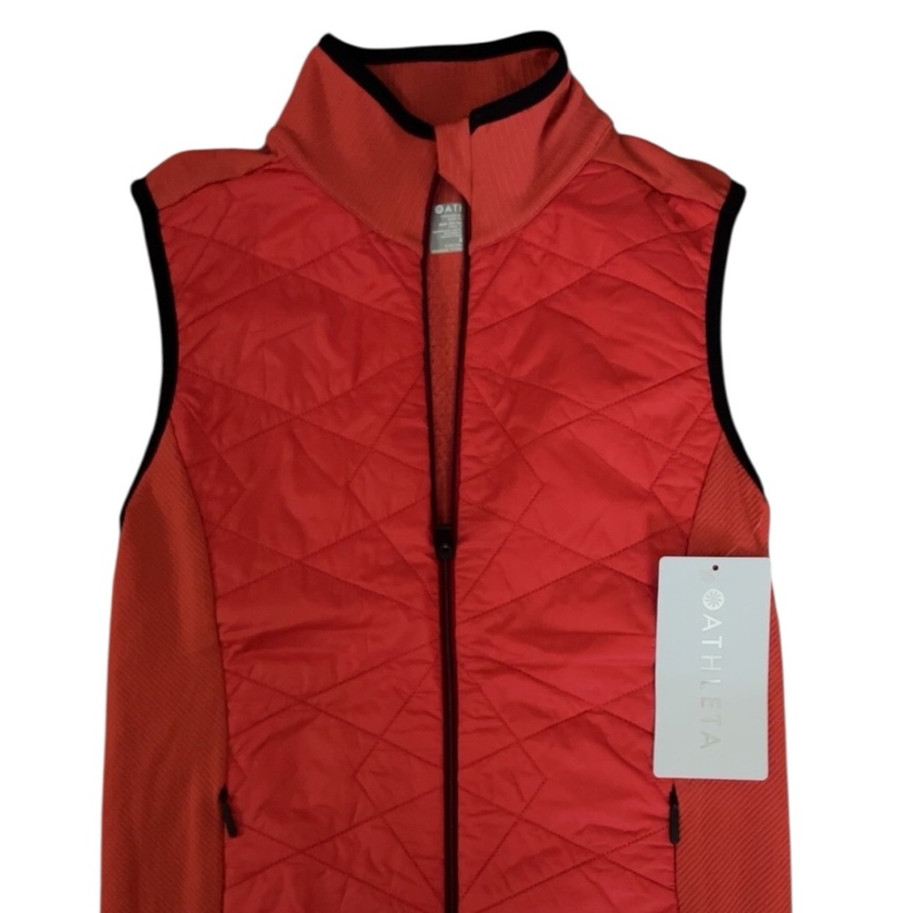 Athleta Women’s Vibrant Red Quilted Vest